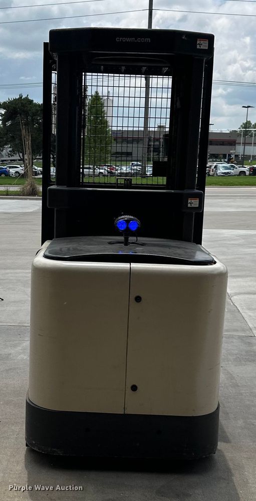 image for item NT9243 Crown  SP3520-30 order picker