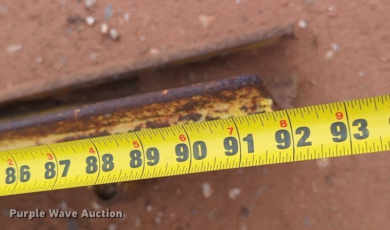 image for item NZ9716 2007 Superior Broom DT80CT broom