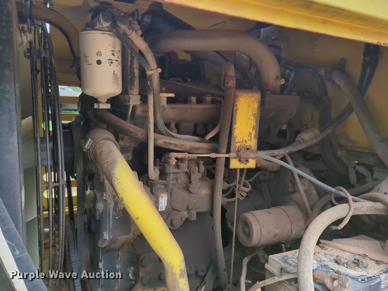 image for item NZ9716 2007 Superior Broom DT80CT broom