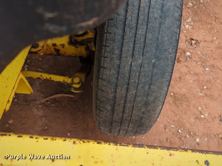 image for item NZ9716 2007 Superior Broom DT80CT broom