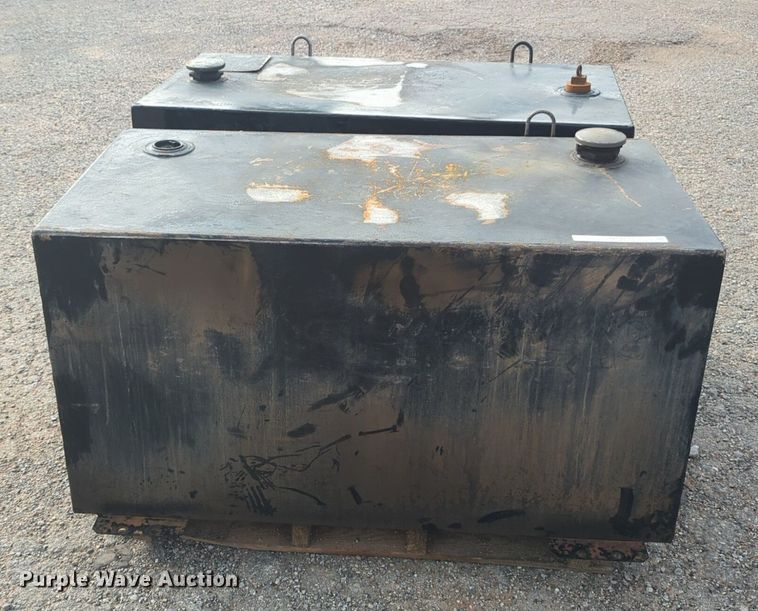 image for item NZ9732 (2) fuel tanks
