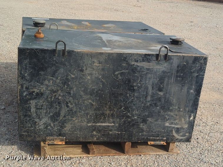 image for item NZ9732 (2) fuel tanks