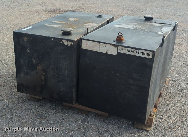 image for item NZ9732 (2) fuel tanks