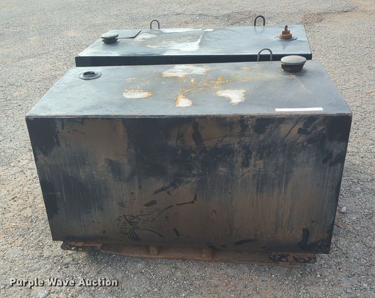 image for item NZ9732 (2) fuel tanks