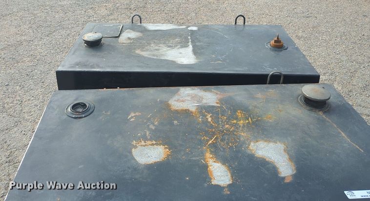 image for item NZ9732 (2) fuel tanks