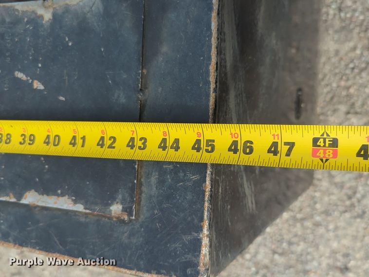image for item NZ9732 (2) fuel tanks