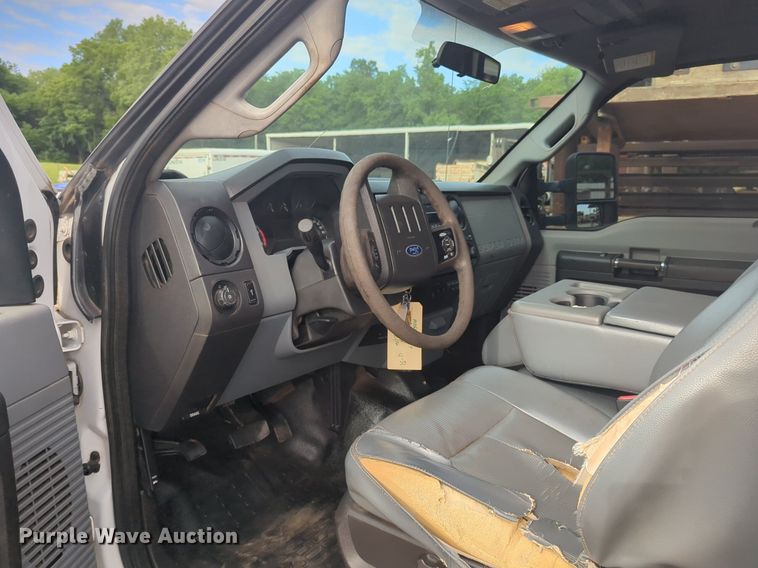 image for item NZ9733 2015 Ford F550 Super Duty SuperCab utility / service truck