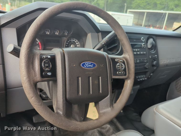 image for item NZ9733 2015 Ford F550 Super Duty SuperCab utility / service truck