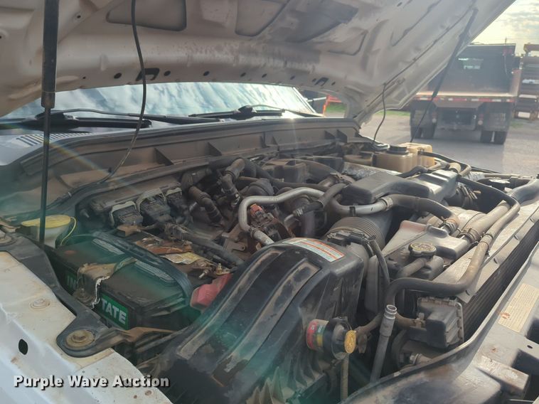 image for item NZ9733 2015 Ford F550 Super Duty SuperCab utility / service truck