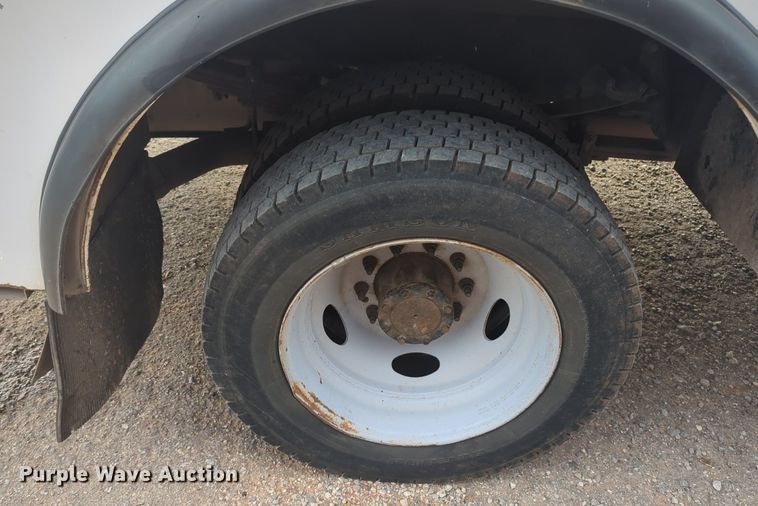 image for item NZ9733 2015 Ford F550 Super Duty SuperCab utility / service truck