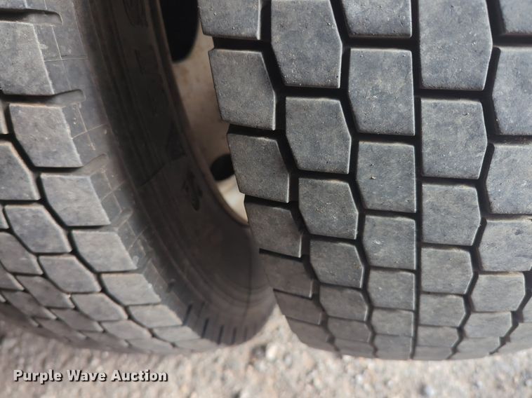 image for item NZ9733 2015 Ford F550 Super Duty SuperCab utility / service truck