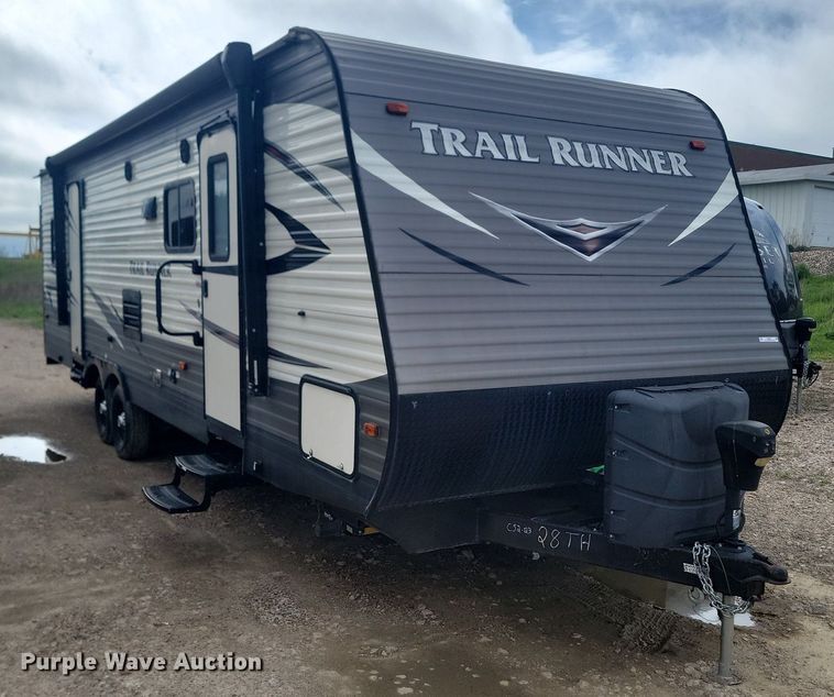 image for item NZ9821 2019 Heartland RV 28th Trail Runner toy hauler camper