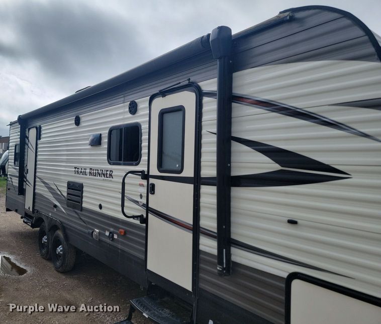 image for item NZ9821 2019 Heartland RV 28th Trail Runner toy hauler camper