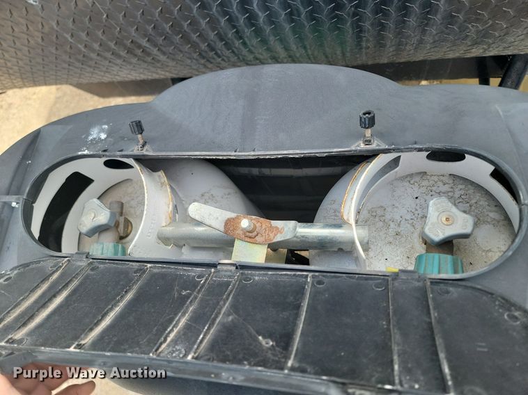 image for item NZ9821 2019 Heartland RV 28th Trail Runner toy hauler camper