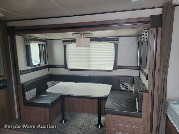 image for item NZ9821 2019 Heartland RV 28th Trail Runner toy hauler camper