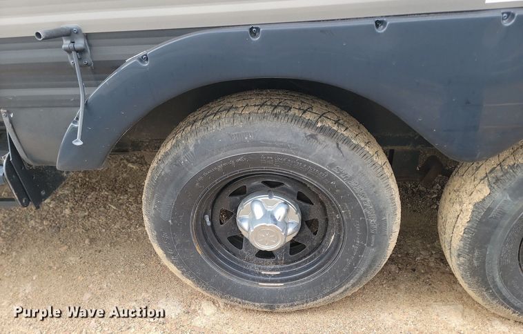 image for item NZ9821 2019 Heartland RV 28th Trail Runner toy hauler camper