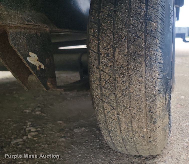 image for item NZ9821 2019 Heartland RV 28th Trail Runner toy hauler camper