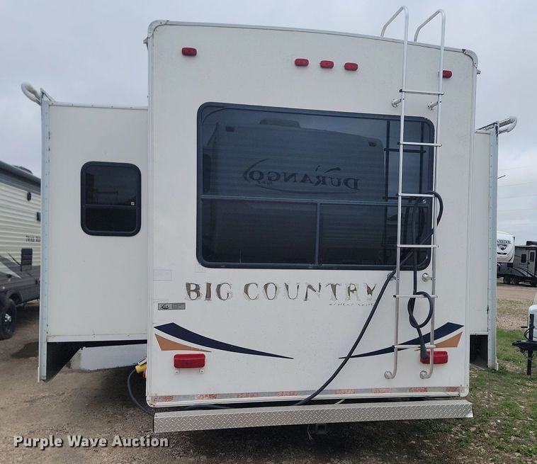image for item NZ9822 2009 Heartland RV 3355RL Big Country camper