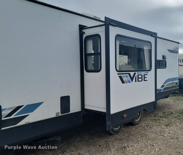 image for item NZ9824 2021 Forest River  Vibe 33RK camper