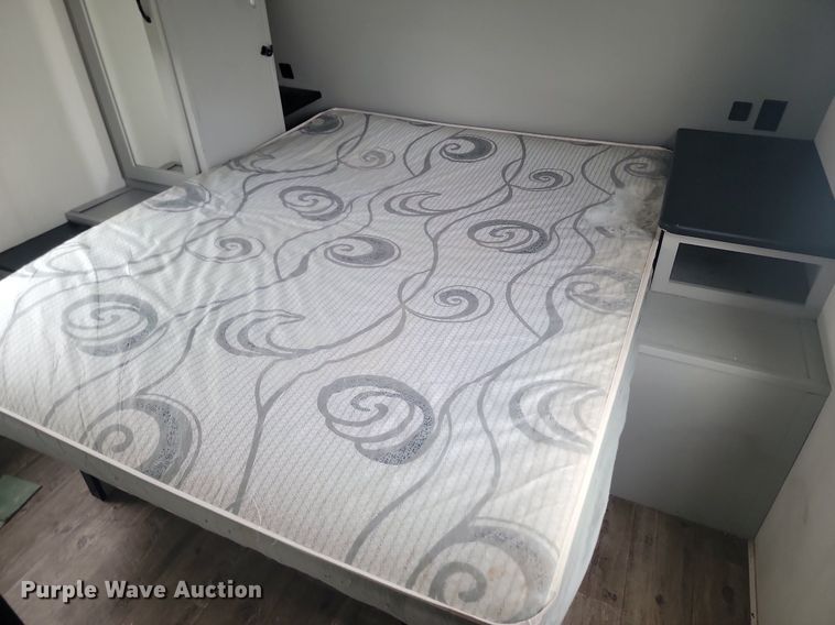 image for item NZ9824 2021 Forest River  Vibe 33RK camper