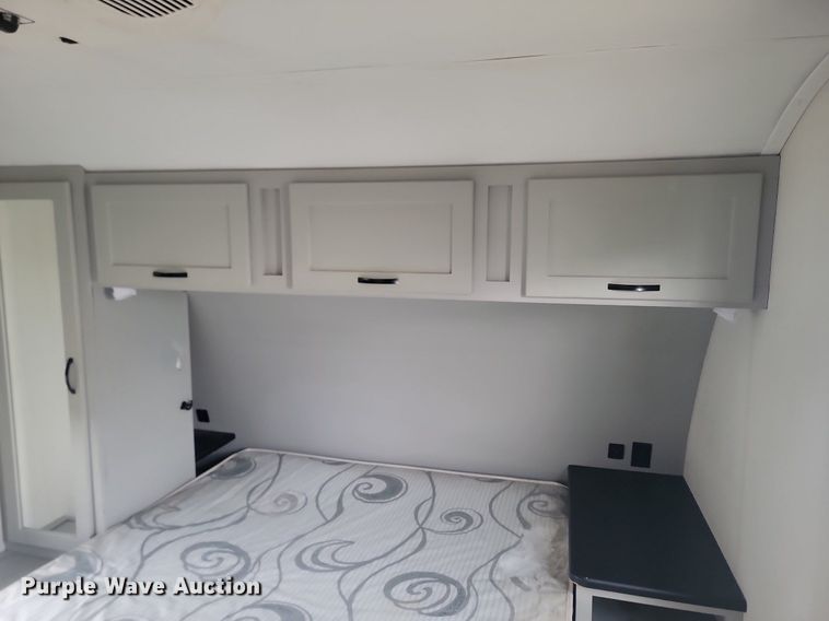 image for item NZ9824 2021 Forest River  Vibe 33RK camper