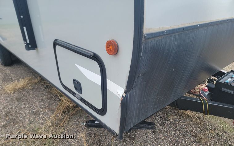 image for item NZ9827 2020 Ventrure RV Sonic camper