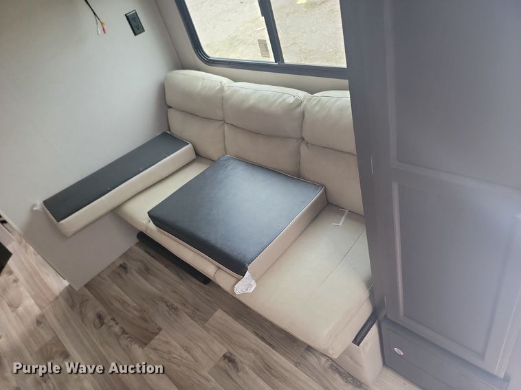 image for item NZ9827 2020 Ventrure RV Sonic camper