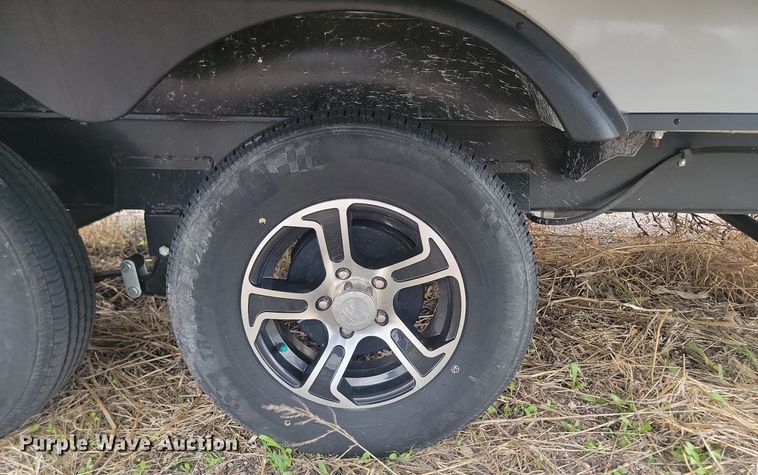 image for item NZ9827 2020 Ventrure RV Sonic camper