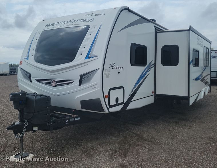 image for item NZ9828 2021 Forest River Freedom Express camper