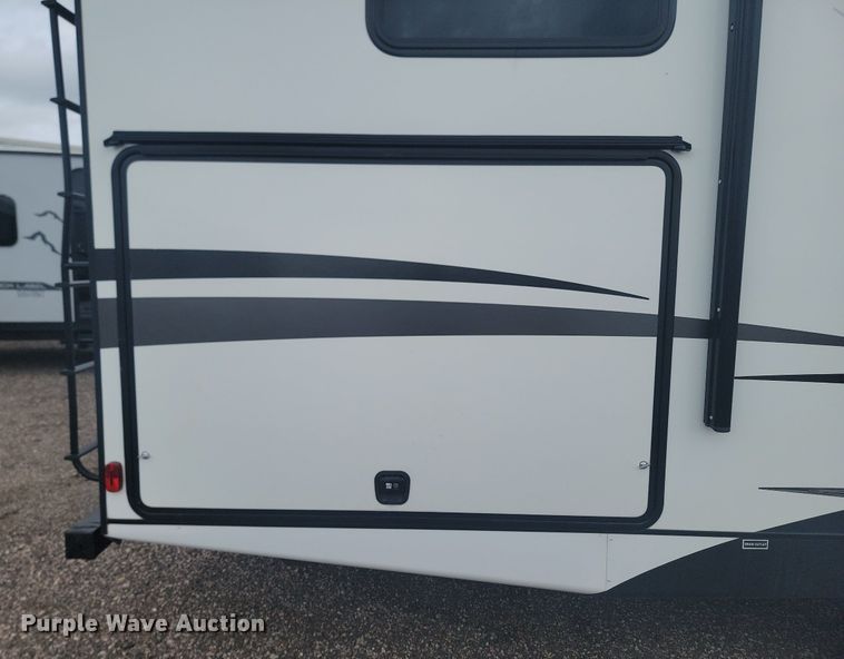 image for item NZ9828 2021 Forest River Freedom Express camper