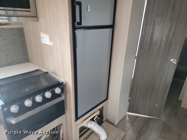 image for item NZ9828 2021 Forest River Freedom Express camper