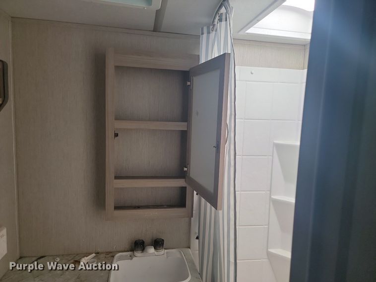 image for item NZ9828 2021 Forest River Freedom Express camper