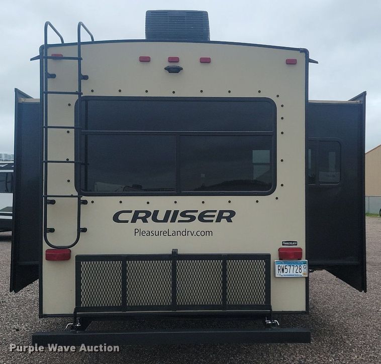 image for item NZ9829 2018 Keystone RV Cruiser 3451FB18 camper