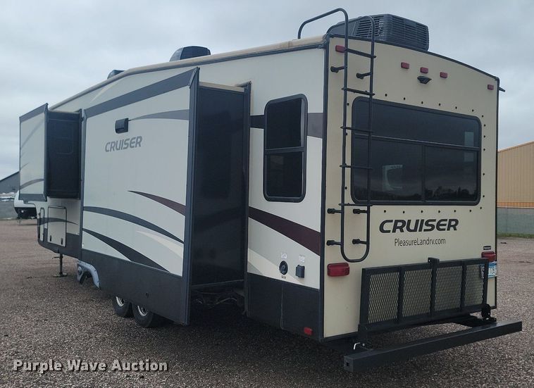 image for item NZ9829 2018 Keystone RV Cruiser 3451FB18 camper