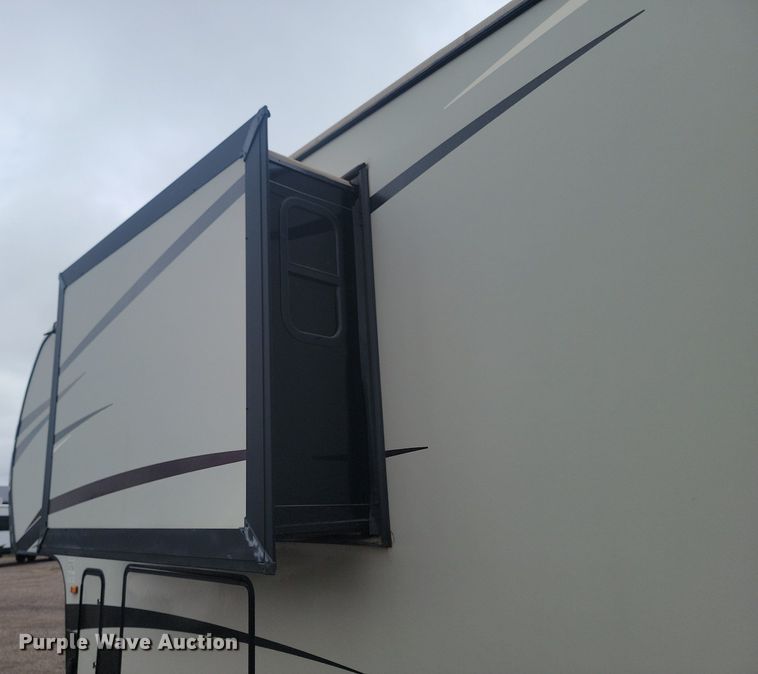 image for item NZ9829 2018 Keystone RV Cruiser 3451FB18 camper