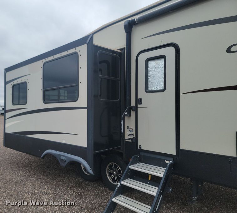 image for item NZ9829 2018 Keystone RV Cruiser 3451FB18 camper