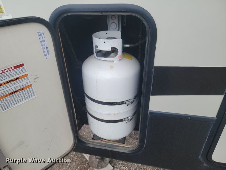 image for item NZ9829 2018 Keystone RV Cruiser 3451FB18 camper