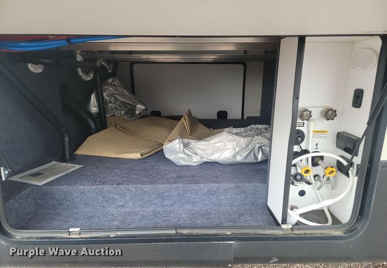 image for item NZ9829 2018 Keystone RV Cruiser 3451FB18 camper