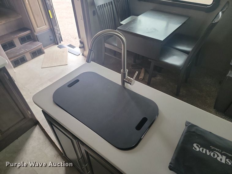 image for item NZ9829 2018 Keystone RV Cruiser 3451FB18 camper