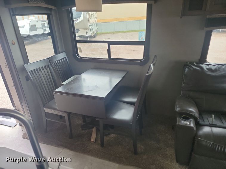 image for item NZ9829 2018 Keystone RV Cruiser 3451FB18 camper