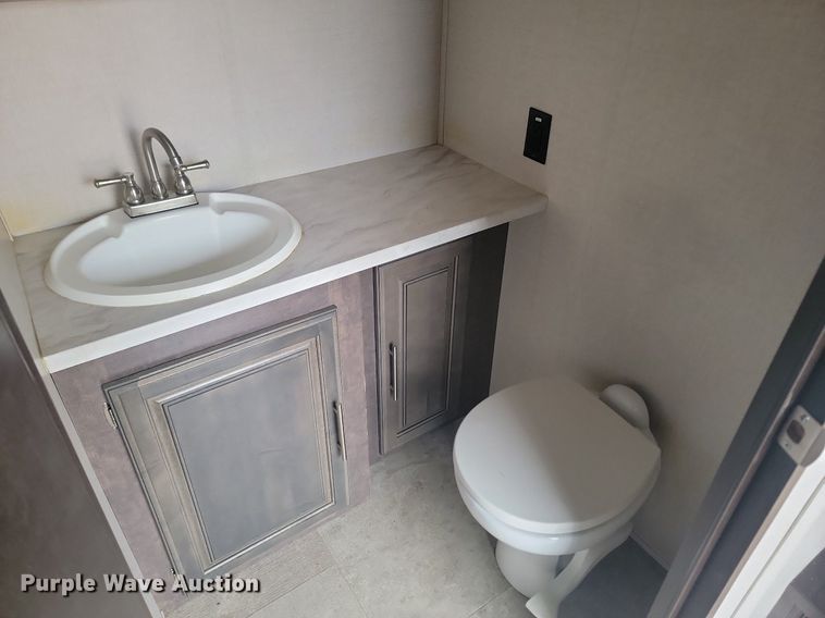 image for item NZ9829 2018 Keystone RV Cruiser 3451FB18 camper