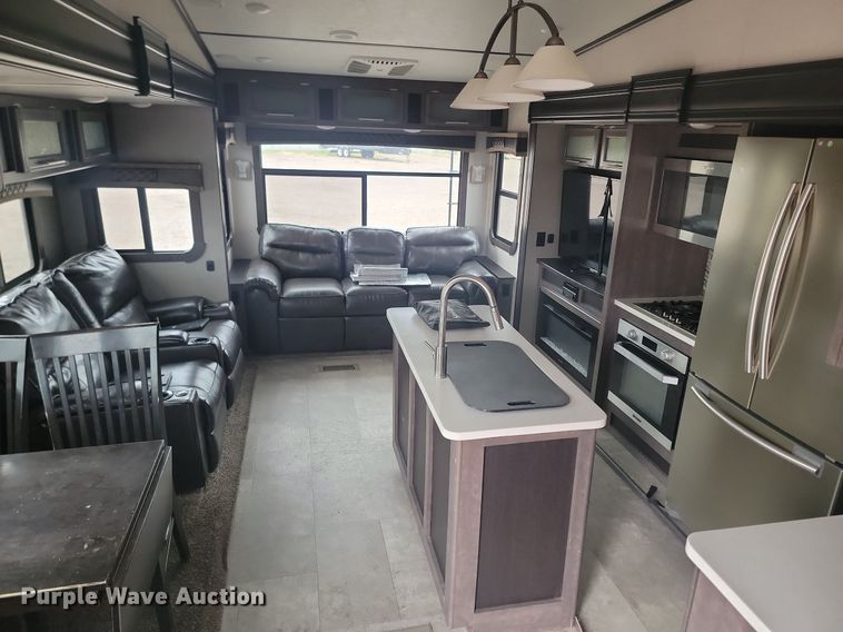 image for item NZ9829 2018 Keystone RV Cruiser 3451FB18 camper