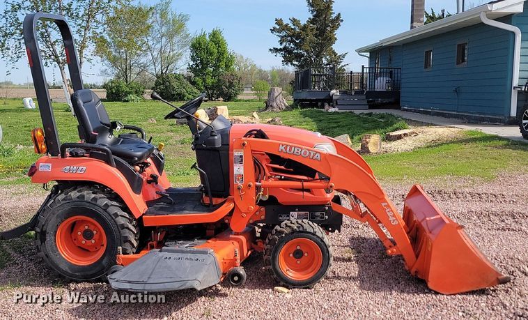 image for item NZ9856 2005 Kubota  BX2350 MFWD tractor