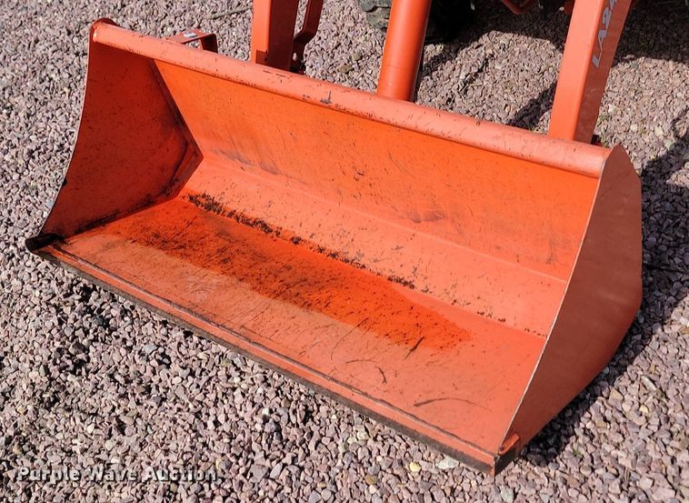 image for item NZ9856 2005 Kubota  BX2350 MFWD tractor