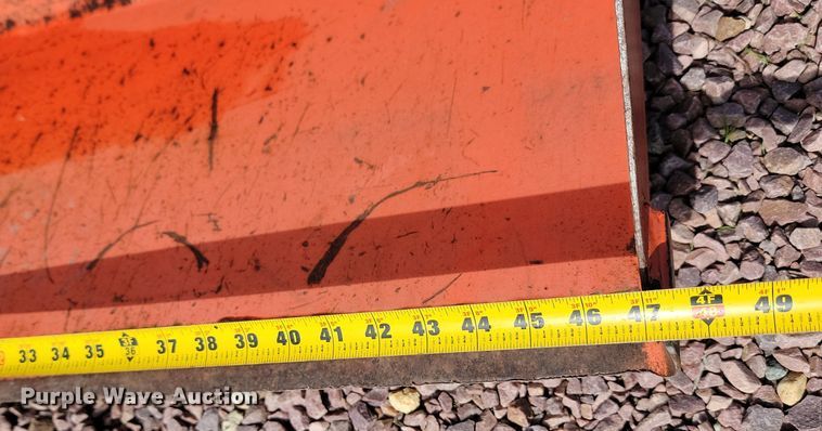 image for item NZ9856 2005 Kubota  BX2350 MFWD tractor