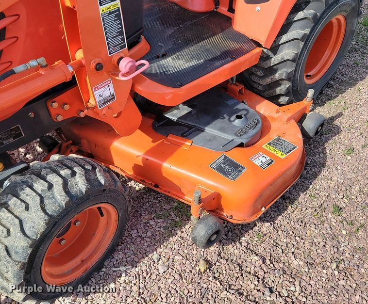 image for item NZ9856 2005 Kubota  BX2350 MFWD tractor