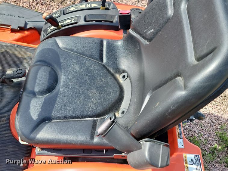 image for item NZ9856 2005 Kubota  BX2350 MFWD tractor