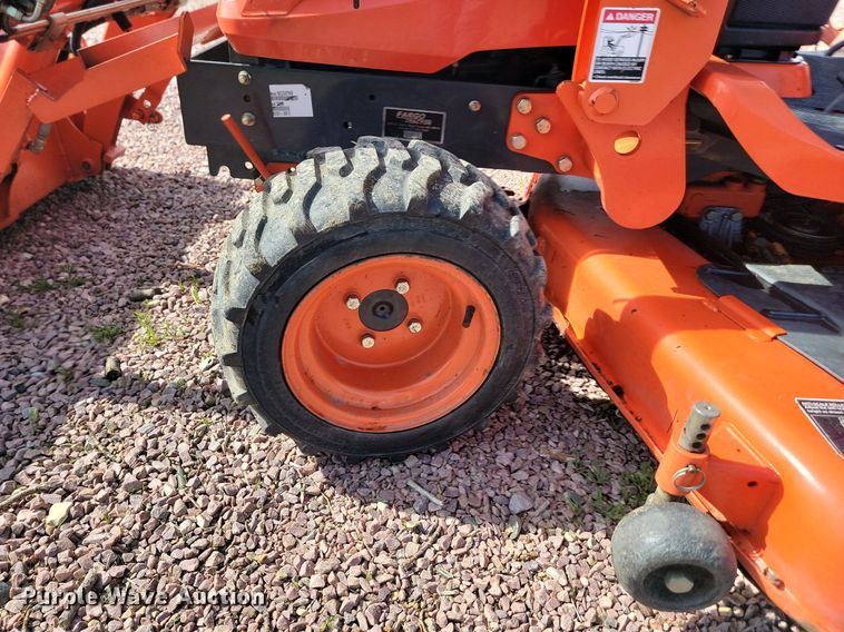 image for item NZ9856 2005 Kubota  BX2350 MFWD tractor