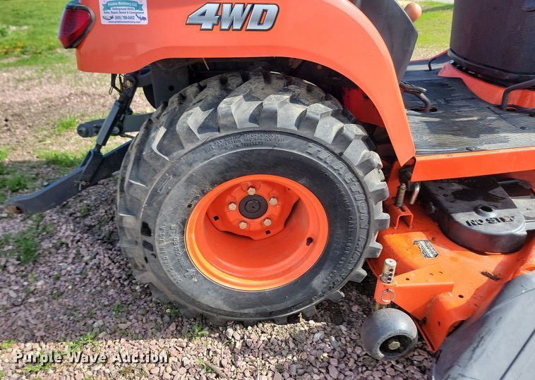 image for item NZ9856 2005 Kubota  BX2350 MFWD tractor