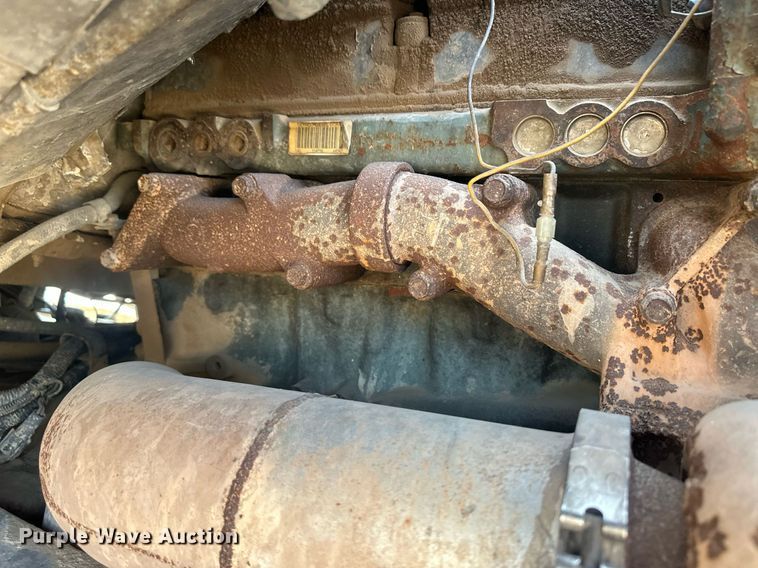 image for item OC9459 1990 Ford AeroMax L9000 crane truck